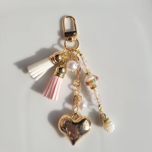New Gold Tone Heart Tassel Keychain